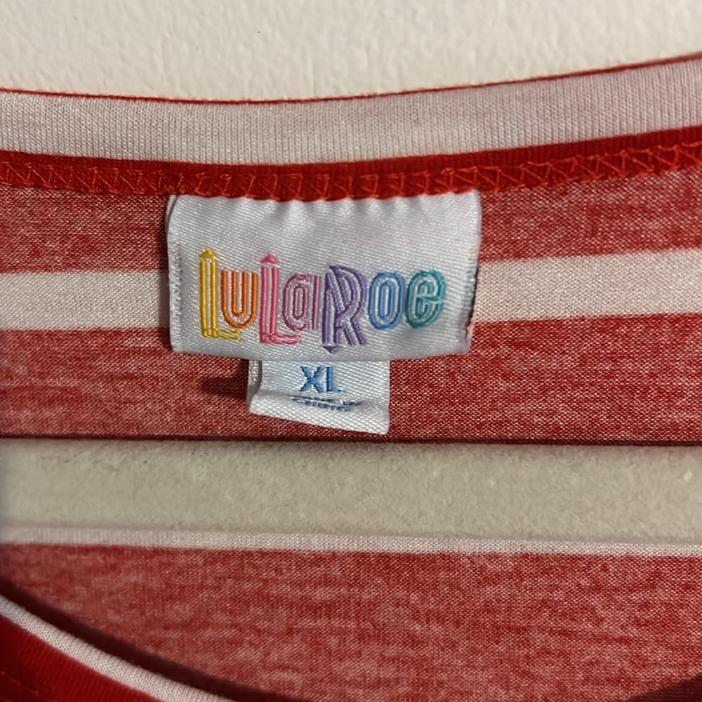 Lularoe Carly - Picture 2 of 4